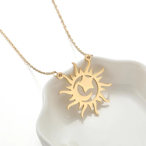 Stainless Steel Sun Star Moon Pendant Necklace For Women Personalized Geometric Hollow Celestial Clavicle Chain Jewelry