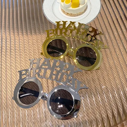 Happy Birthday Party Sonnenbrille Galvanisierter Kunststoff Neuheit Lustige Buchstaben Rahmen Brille Feier Foto Requisiten
