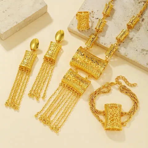 Dubai Verguld Lange Kwast Halsketting Oorbellen Armband Ring Bruidssieraden Accessoires Afrikaans Indiaas Bruiloft Vrouwen Retro Collectie
