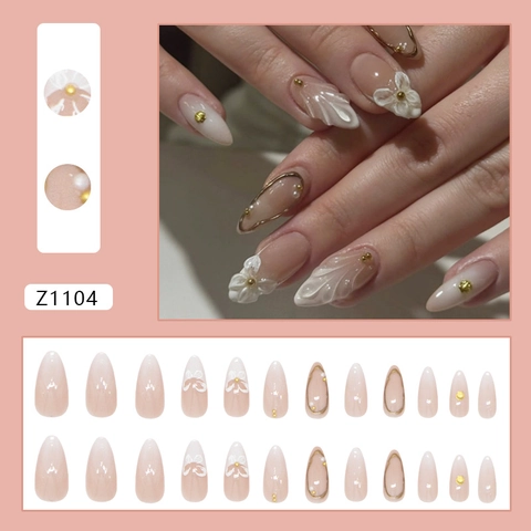 Press On Nails Mandelform 3D Geprägte Weiße Blume Schmetterling Künstliche Perle Dekor Französischen Stil Nude Pink Farbverlauf Elegant Für Frauen DIY