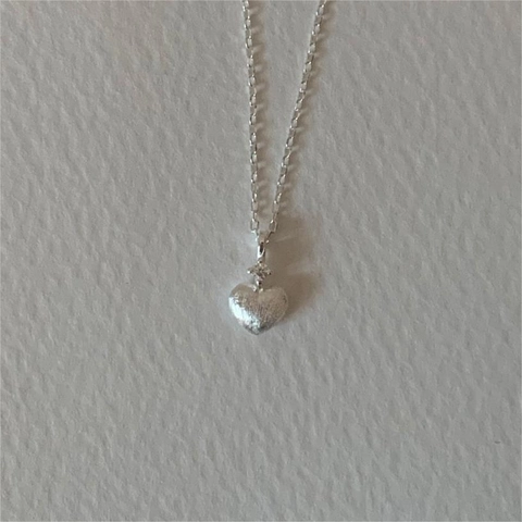 Herz Anhänger Halskette 925 Sterling Silber Zirkonia Gebürstete Textur Minimalistisch Elegant Schmuck Für Damen