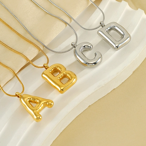Collana Con Pendente Lettera Palloncino Gonfio Acciaio Inossidabile Placcato Oro 18K Lettera Iniziale 3D Catena Serpente Per Donna