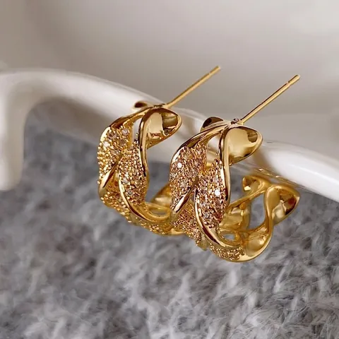 Elegant Twisted C-Shape Hoop Earrings With Zircon And Silver Earring Post Luxury Jewelry For Women