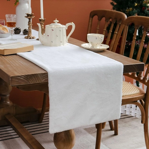 Christmas Table Runner White Faux Fur Plush Snowy Decor For Dining Room Holiday Restaurant Party Table Ornament