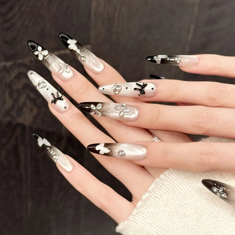 Unghie Finte a Pressione Artigianali Con Farfalla e Strass Lunghe Stiletto Marrone Sfumato Lusso Dolce Cool Unghie Decorative