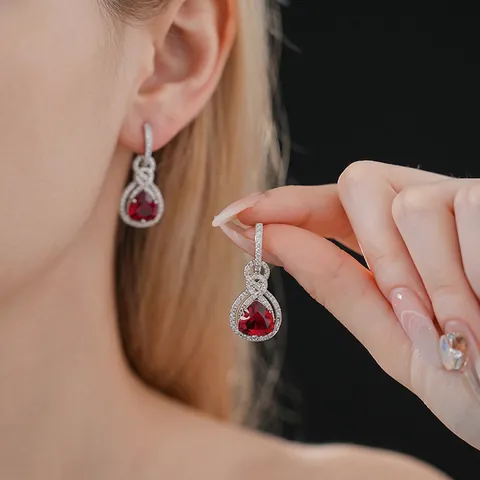 Orecchini Pendenti Triangolo Zircone Rosso Donna Gioielli Rame Con Perno Argento Stile Palazzo Vintage