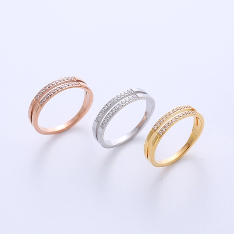 Anillo De Estrás De Doble Fila De Acero Inoxidable 316L Pavé Joyas Elegantes Minimalistas Para Mujer