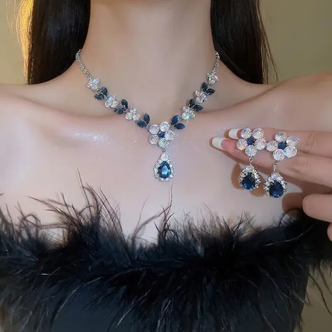 Bijoux De Luxe Français Cuivre Zircon Fleur Feuille Larme Pendentif Collier Et Boucles D'oreilles Avec Tige En Argent