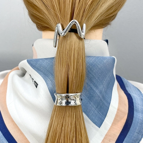 Gancho De Pelo De Aleación Minimalista Clip De Cola De Caballo Forma De M Ondulada Pasador De Metal Martillado Elegante