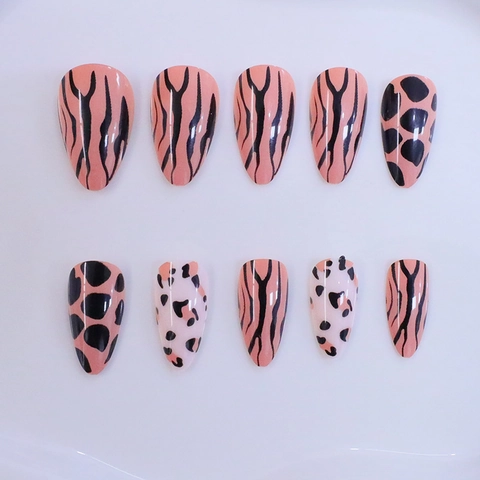 Unghie Finte A Pressione Plastica ABS Forma Mandorla Stampa Animale Leopardo Zebra Moda Minimalista Per Donne Lucide