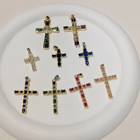 Pendente A Croce Oro Placcato Rame Zircone Colorato DIY Creazione Di Gioielli Ciondolo Religioso
