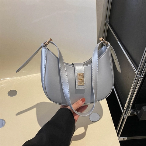Minimalistische Halve Maan Schoudertas PU Leer Gouden Gesp Vintage Hobo Okseltas Dames Urban