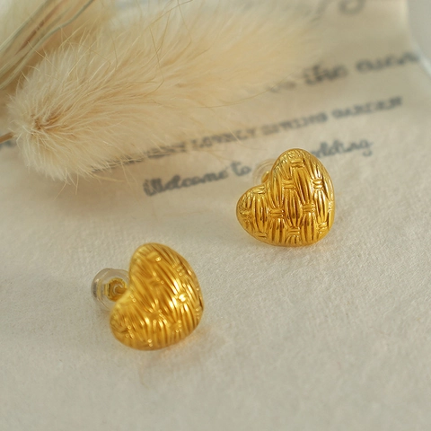 Orecchini a Bottone a Cuore Intrecciati Vintage Francese Leggero Lusso Acciaio Inossidabile Titanio Oro Orecchini a Cuore per Donna Gioielli