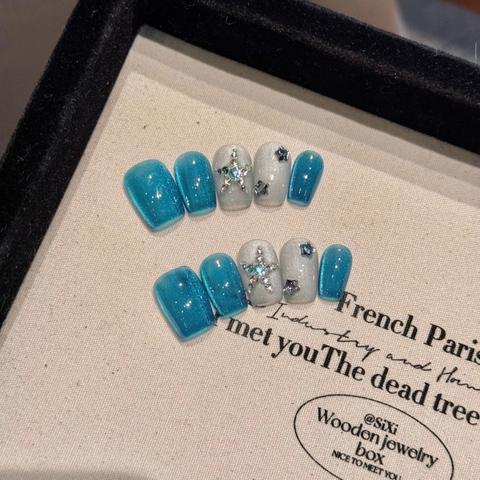 Handgemachte Kunstnägel Klein Blau Katzenauge Design Mit Silbernen Sternen Strass Extra Kurz Sargform Nägel Für Damen