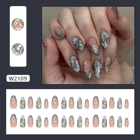 Unghie Finte Forma Di Mandorla Rilievo 3D Fiore Occhio Di Gatto Foglia Argento Plastica ABS Manicure Elegante Lunga Rimovibile
