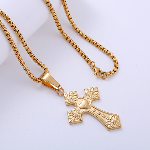 Gotische Kruis Hanger Ketting Van 316L Roestvrij Staal Verguld Met Hart Bloem Patroon Vintage Sieraden Voor Heren Dames
