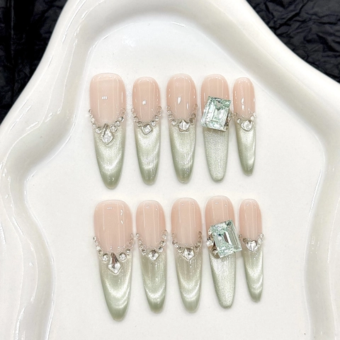 Handmade Stiletto Press-On Nails Long Cat Eye Green With Emerald Cut Blue Crystal Rhinestone Elegant Luxury For Women