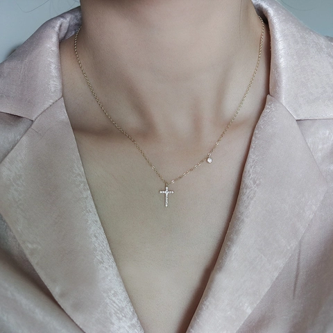 925 Sterling Silver Cross Pendant Necklace For Women Sparkling Cubic Zirconia Inlaid Delicate Clavicle Chain Jewelry