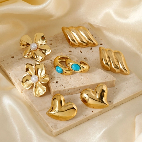 Fashion Gold Plated Stainless Steel Earrings For Women Heart Flower Wave Turquoise And Faux Artificial Pearl Vintage Style Studs