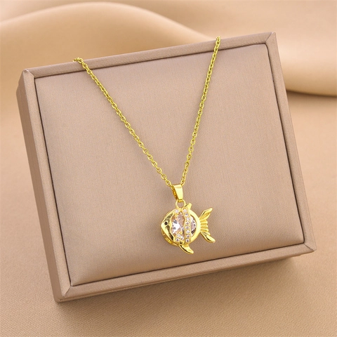 Stainless Steel Fish Pendant Necklace For Women Elegant Zircon Hollow Goldfish Chain Necklace Sweet Light Luxury Jewelry