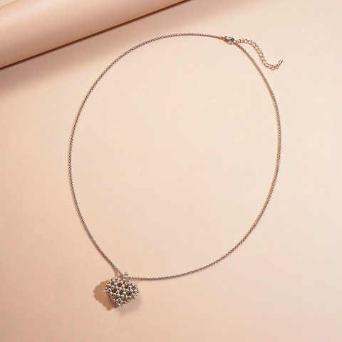 Heart Pendant Necklace Titanium Steel Hollow Micro Bead Texture Minimalist Clavicle Chain Trendy Jewelry For Women Silver