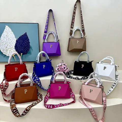 Bolso Tote De Mujer De Cuero PU Con Textura De Lichi Logo Metálico Letra P Y Correa De Hombro Ancha De Cincha