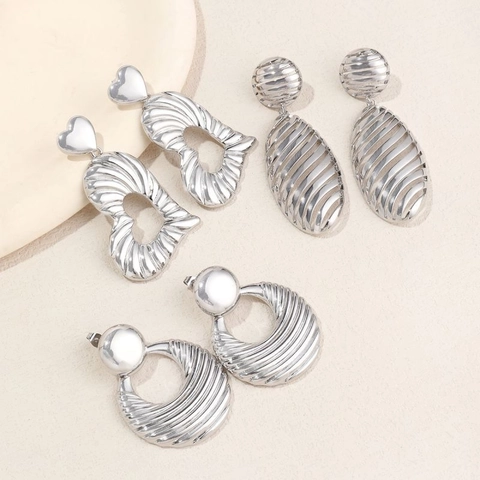 French Vintage Exaggerated Irregular Copper Stud Earrings For Women Minimalist Gold Silver Wave Pattern Geometric Heart Oval Round Earrings