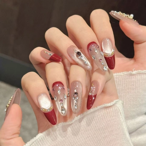 Uñas Postizas Hechas A Mano Almendra Larga Rojo Burdeos French Cat Eye Diamantes De Imitación Perla Artificial Sintética Circón Elegante Lujo