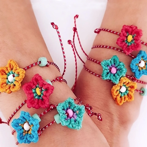 Bracelet Corde Rouge Fleur Tissée À La Main Crochet Coloré Floral Réglable Perles Style Bohème Ethnique Pour Femmes