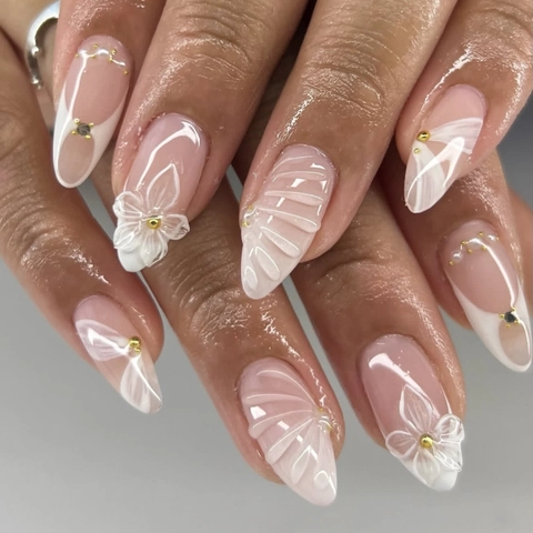 Uñas Postizas 3D Flores Francesas Rosa Blanco Larga Forma Almendra Uñas Artificiales Con Perlas Artificiales Cuentas Acero Elegante