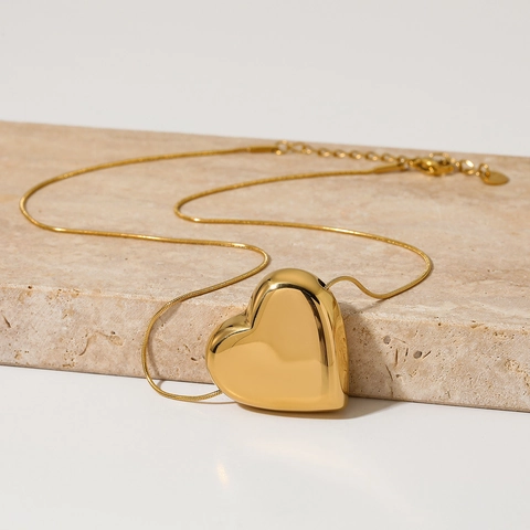 Großes Hohles Herz Anhänger Halskette Edelstahl Spiegelpoliert Minimalistischer Modeschmuck Für Damen Täglicher Gebrauch