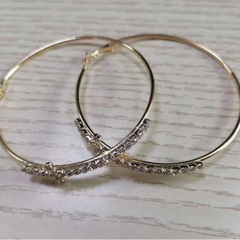 Fashion Large Hoop Earrings For Women Alloy Rhinestone Inlaid Geometric Design With Stainless Steel Earring Post Simple Niche Jewelry