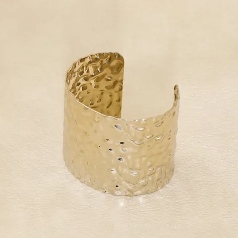 Hammered Texture Wide Cuff Bracelet Stainless Steel 18K Gold Plated Minimalist Open Bangle Fashion Jewelry For Women
