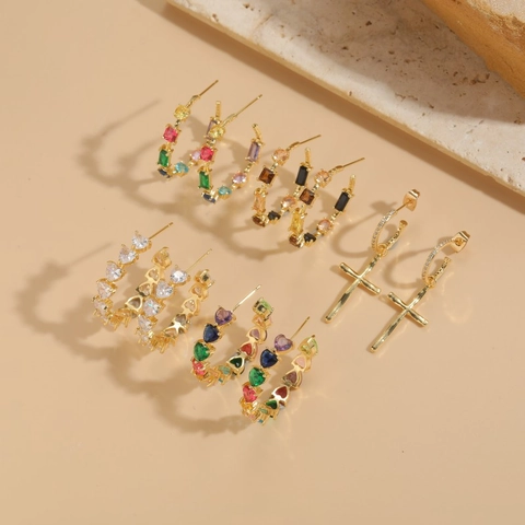 Luxury Copper C-Shaped Heart Cross Zirconia Hoop Earrings For Women 14K Gold Plated Geometric Fashion Jewelry Accessoires