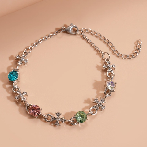 Retro-Legierungsarmband Mit Bunten Strasssteinen Und Kreuzanhängern Vintage Luxus Verstellbarer Modeschmuck Für Damen