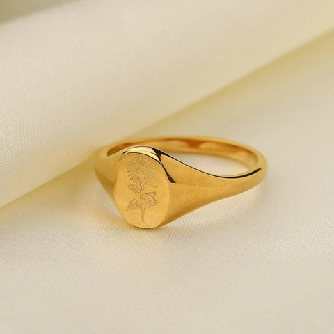 Vintage Stainless Steel Floral Signet Ring For Women Sunflower Pattern Oval Gold Plated Minimalist INS Fashion Jewelry