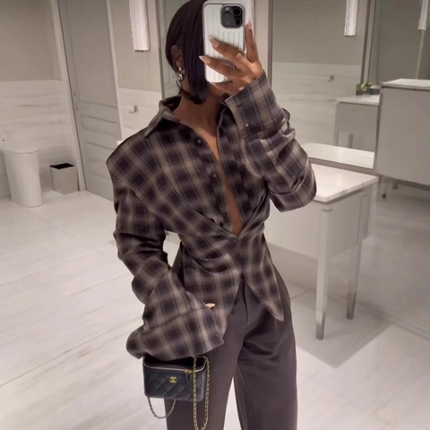 Chemisier À Carreaux Pour Femmes Manches Longues Polyester Revers Boutonné Ourlet Irrégulier Mode Streetwear