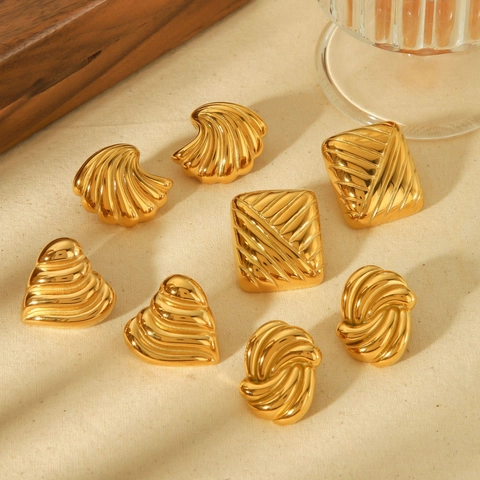 Heart Shaped Stud Earrings Stainless Steel Ribbed Texture Non-Tarnish Statement Fashion Jewelry Accessories For Women