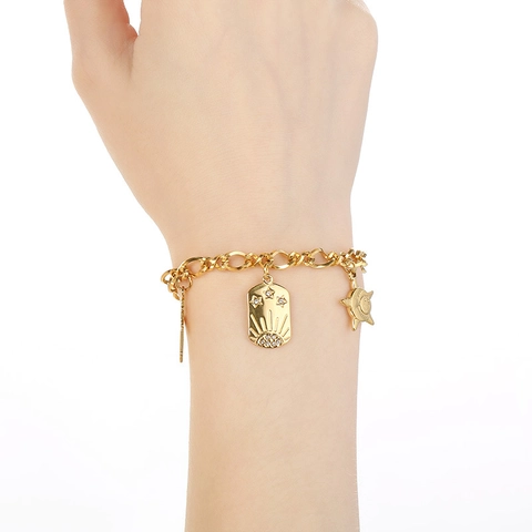 Damen 18 Karat Vergoldetes Edelstahl Charm Armband Herz Schmetterling Kreuz Sonne Mond Anhänger Boho Retro Schmuck