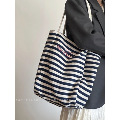 Borsa Tote In Tela Grande Capacità Da Donna A Righe Blu Bianco Borsa A Spalla Casual Con Manici In Corda Ricamo Rosso