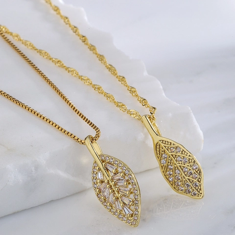 Collier Pendentif Feuille Cuivre Plaqué Or Zircon Micro Pavé Bijoux De Chaîne De Collier Élégants Pour Femmes