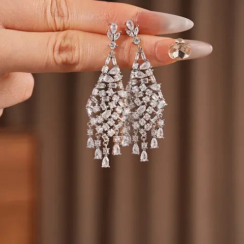 Luxus Zirkonia Quasten Ohrhänger Tropfen Elegant Kupfer Schmuck Für Damen Mit Silbernem Ohrstecker