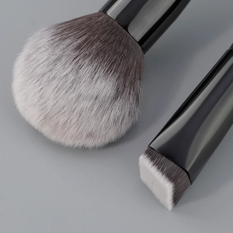 Professionele Make-up Borstels Set Voor Poeder En Foundation Synthetische Vezel Houten Handvat Zwart Schoonheidstool