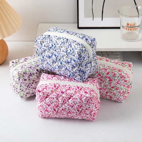 Floral Quilted Makeup Bag Large Capacity Travel Cosmetic Storage Pouch Zipper Portable Pastoral Sweet For Women