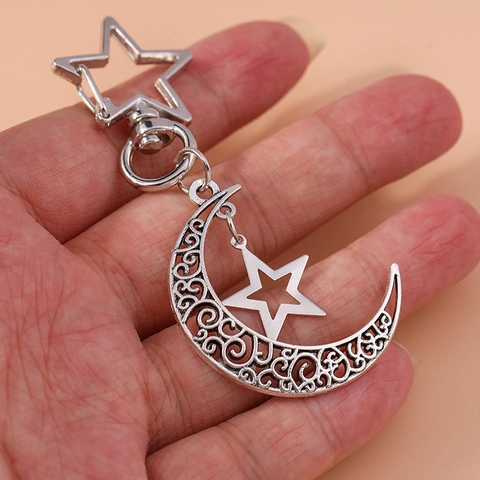 Silber Metall Hohle Mond Und Stern Schlüsselanhänger Für Damen Herren Mode Sichelmond Stern Tasche Anhänger Handy Zubehör