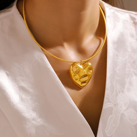 Collier Pendentif Cœur Acier Titane Texture Lave Irrégulière Chaîne Serpent Pour Femmes