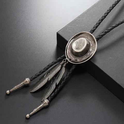 Collier Bolo Tie Chapeau De Cow-Boy Western Vintage Avec Pendentifs Plumes En Métal Et Cordon En Cuir PU Tressé Pour Hommes