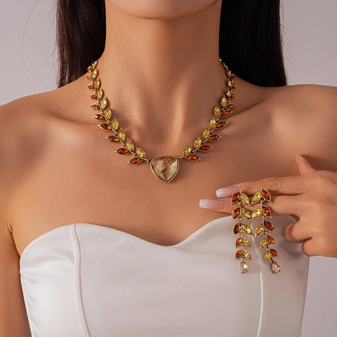 Vintage Palace Rhinestone Leaf Wheat Ear Necklace And Earrings With Silver Earring Post Alloy Crystal Jewelry For Women
