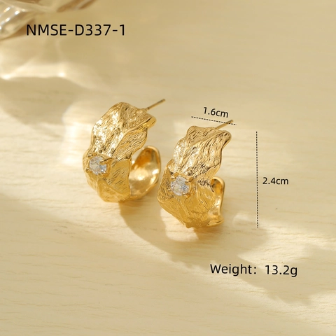 French Vintage Stainless Steel Wrinkled Texture C-Shaped Hoop Earrings For Women Rhinestone Inlaid Gold Silver Jewelry Accessory