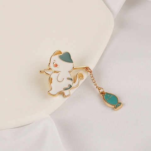 Lindo Broche De Esmalte Gato Pescando Aleación Goteo Aceite Animal Dibujos Animados Con Colgante Pez Colgante Joyas Regalo